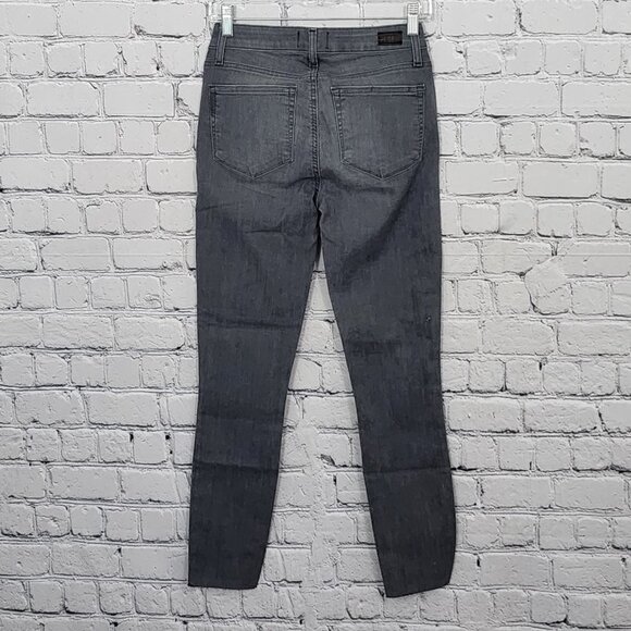 2/$20 Paige Verdugo Greystone Ankle Jeans Size 27 Raw Hem Distressed Flawed - Picture 2 of 8